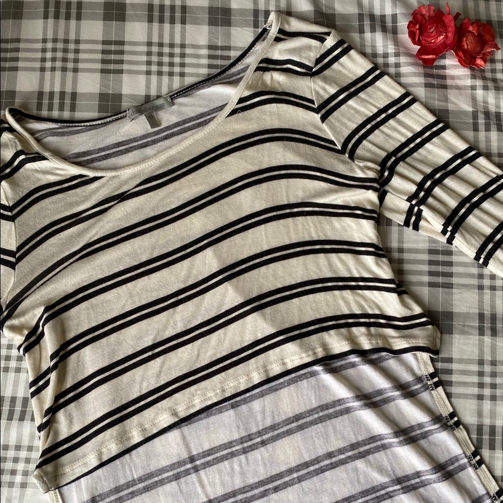 Charlotte Russe Long Sleeve Cropped Shirt